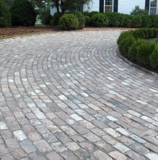 img-driveways-featured-cobblestone