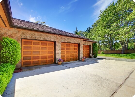 img-garages-featured-three-car