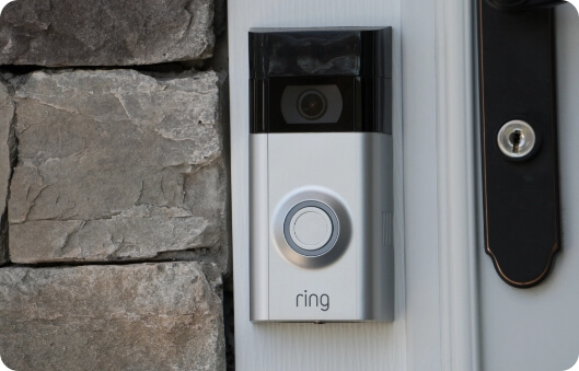 img-smart-tech-featured-video-doorbell